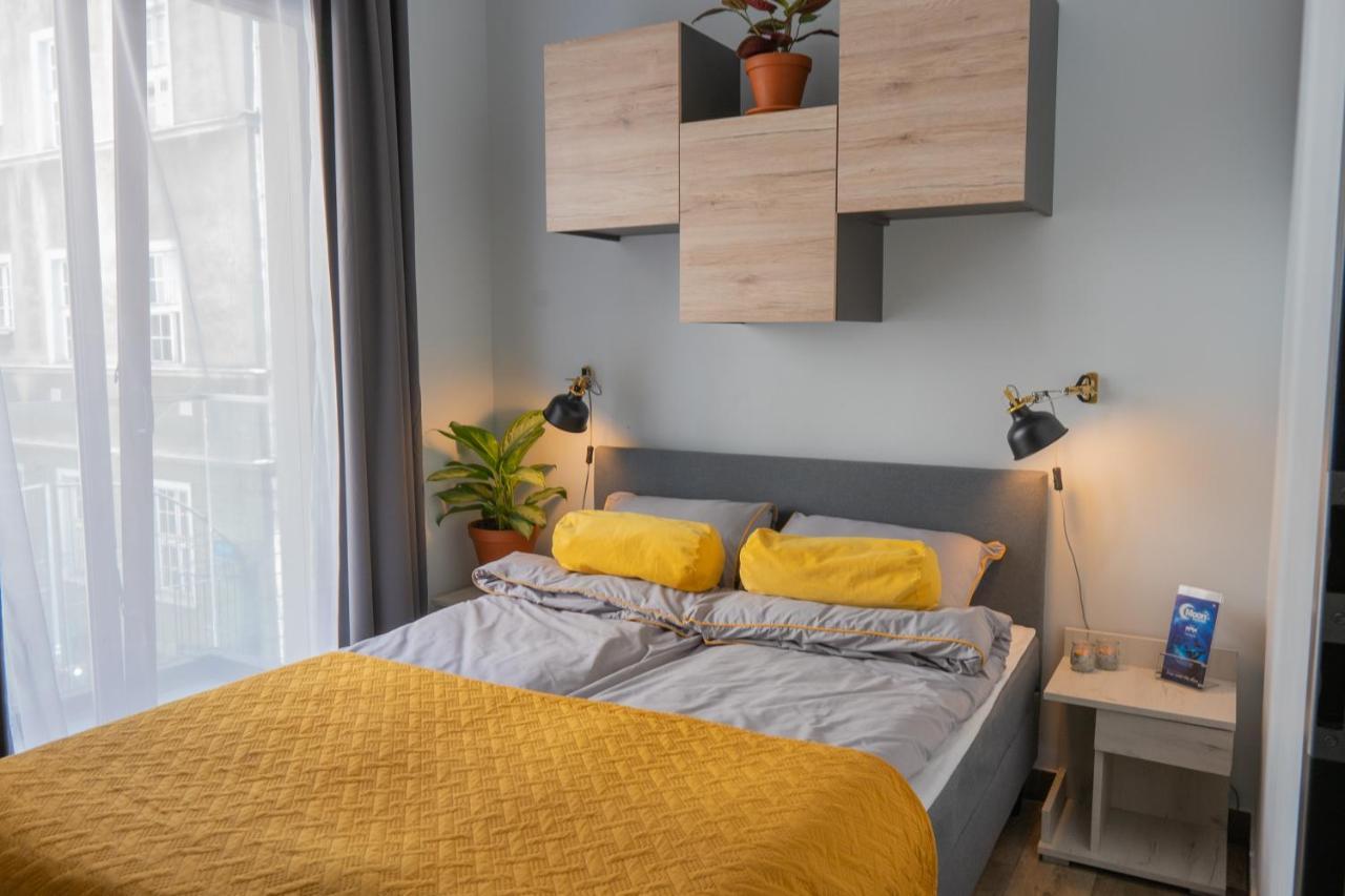Moon Apartment