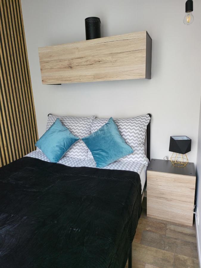 Moon Apartment